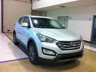 2013 Hyundai Santa Fe 2.4L Manual Two wheel drive GL Comfort model