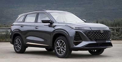 2022 Changan CS75 PLUS 1.5T Manual automatic transmission second-generation two wheel drive luxury model