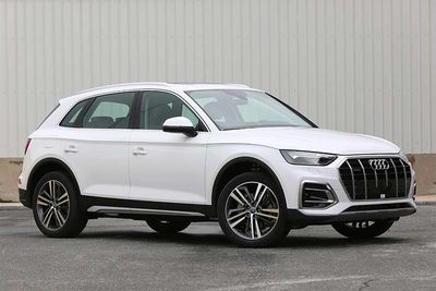 2022  modified Audi Q5L 40 TFSI  2.0T Dual clutch Four wheel drive luxury and elegant model