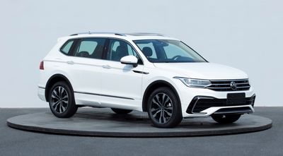 2023 Volkswagen Tiguan L 330TSI 2.0T Dual clutch Two wheel drive R-Line Enjoyment Edition