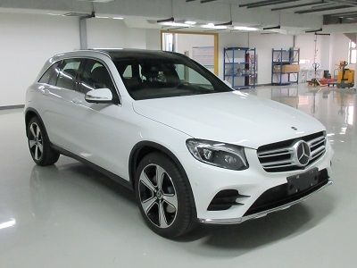 2019 Mercedes-benz GLC300L 4MATIC 2.0T Manual automatic transmission Luxury National V