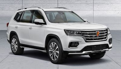 2019 Roewe RX8 2.0T Manual automatic transmission 30T two wheel drive 7-seater super flagship version