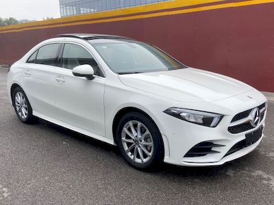 2022 Mercedes-benz A200L 1.3T Dual clutch Sport version with a sporty feel