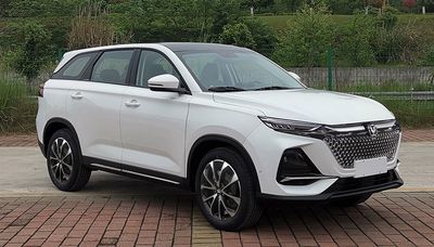 2024 Changan X7 PLUS 1.5T Dual clutch Two wheel drive 7-seat Prestige model