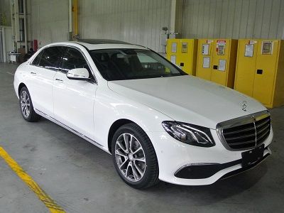 2019 Mercedes-benz E200L 2.0T Manual automatic transmission E200L Sport V