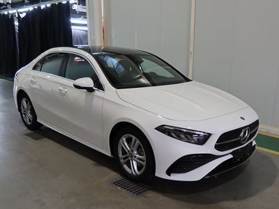 2023 Mercedes-benz A180L 1.3T Dual clutch 