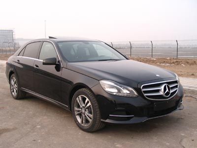 2012 Mercedes-benz E260L CGI 1.8T Manual automatic transmission Fashion