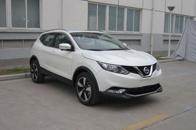 2016 Nissan Qashqai 2.0L CVT Two wheel drive XV PREM luxury version