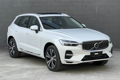 2024 Volvo XC60 2.0T automatic transmission plug-in hybrid T8 four-wheel drive long endurance Zhiyuan Extreme Night Edition