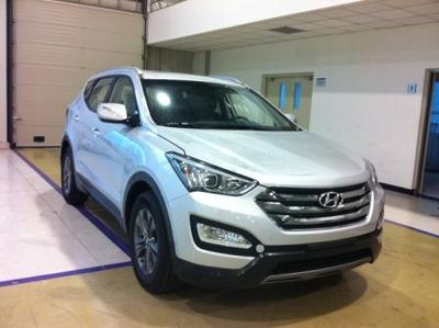 2013 Hyundai Santa Fe 2.0T Manual automatic transmission Two wheel drive DLX luxury model