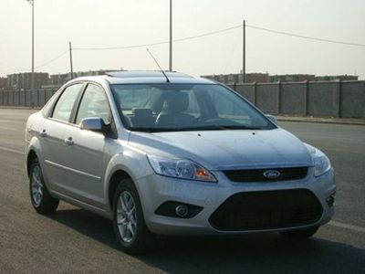 2009 Ford Focus - three-box 1.8L Manual automatic transmission Fashion