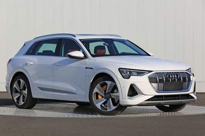 2021 Audi e-tron 50 quattro electric Electric vehicle single speed gearbox Pure electric four-wheel drive luxury model