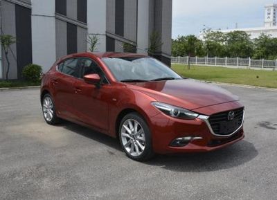 2019 Mazda Hyundai Elantra-hatchback 2.0L Manual automatic transmission Cloud controlled version of sports model VI