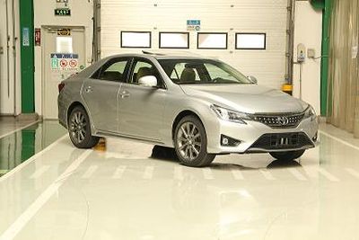 2013 Toyota Mark X 2.5L Manual automatic transmission V Shangrui Edition