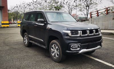 2023 Baic BJ60 2.0T Manual automatic transmission Four wheel drive diesel thousand mile version seven seater