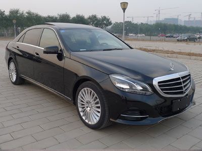 2015 Mercedes-benz E260L 2.0T Manual automatic transmission 