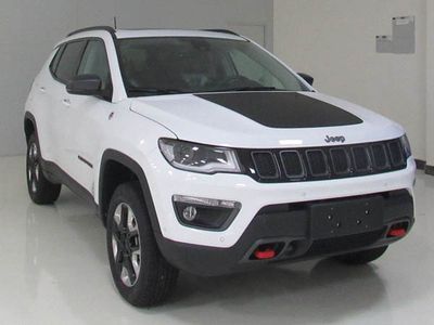 2019 Jeep Compass 2.4L Manual automatic transmission 200TS four-wheel drive high-performance - connected large screen version