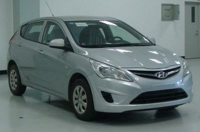 2014 Hyundai Verna 1.4L automatic transmission Two door TOP flagship model