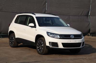 2013 Volkswagen Tiguan 1.4TSI 1.4T Manual Two wheel drive blue wheel drive version