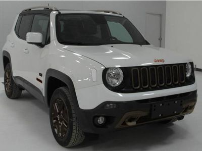 2017 Jeep Renegade 2.0L Manual automatic transmission 180TS four-wheel drive convertible version