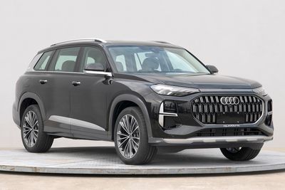 2024 Audi Q6 45 TFSI Quattro 2.0T Dual clutch Four wheel drive 6-seater cloud based version of the flying bike set