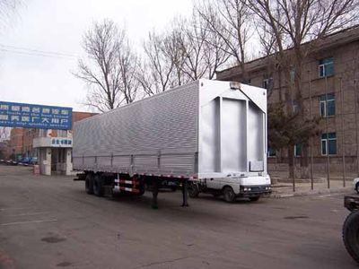 Xiongfeng  SP9190XYK Wing opening box semi-trailer