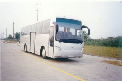 Medium to large  YCK6115HG1 coach