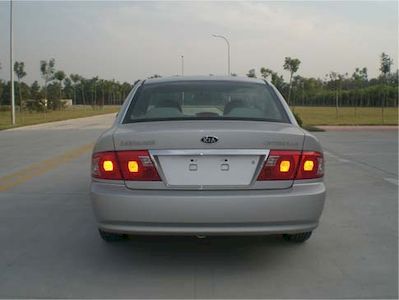 Kia  YQZ7180C4 Sedan