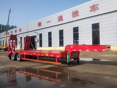 Guangtongda brand automobiles JKQ9351TDP Low flatbed semi-trailer