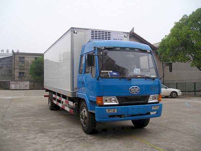 Xiangling  XL5120XLC Refrigerated truck