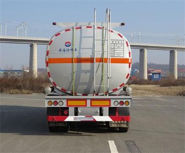 Huanghai  DD9400GRH Lubricating oil tank transport semi-trailer