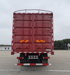 Dongfeng  DFH5310CCQCX1 Livestock and poultry transport vehicles