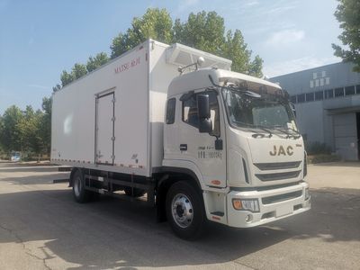 Matsukawa  SCL5184XLC6 Refrigerated truck