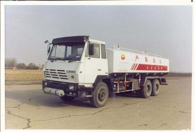 Changqing brand automobiles CQK5261GYY Oil tanker