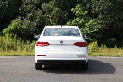 Volkswagen  SVW71521CF Sedan