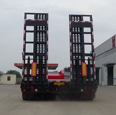 Zhongqi Aerospace Brand Automobile HTM9400TDPXZ Low flatbed semi-trailer