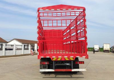 Shandeka brand automobiles ZZ5326CCQV466HF1K Livestock and poultry transport vehicles