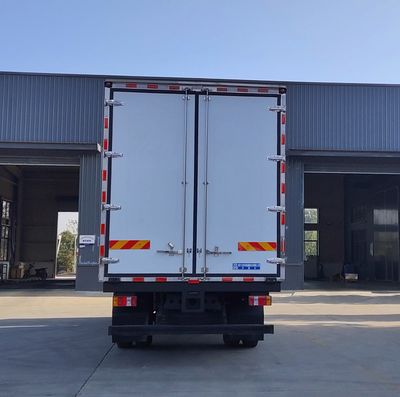 Cheng Li  CL5182XLC6JX Refrigerated truck