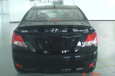 Beijing Hyundai Automobile BH7142GMZ Sedan