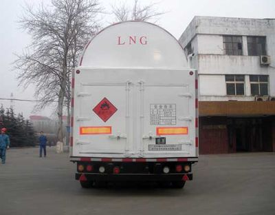 Baohuan  HDS9402GDY Low temperature liquid transport semi-trailer