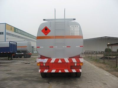 Huaren  XHT9400GHY Chemical liquid transportation semi-trailer