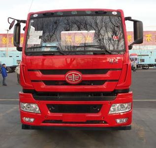 Jiefang Automobile CA5250CCYP1K2L5T3E4A801 Grate type transport vehicle