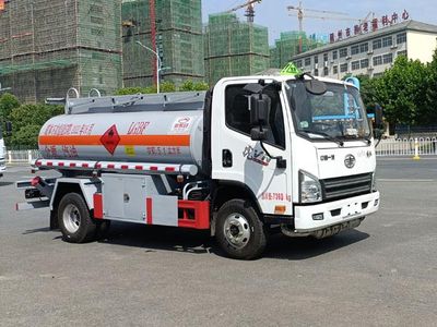 New Dongri  YZR5070GYYC6 Oil tanker