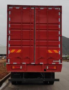 Chenglong  LZ5210XXYH5CC1 Box transport vehicle