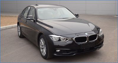 BMW BMW7200KFBMW330i Sedan