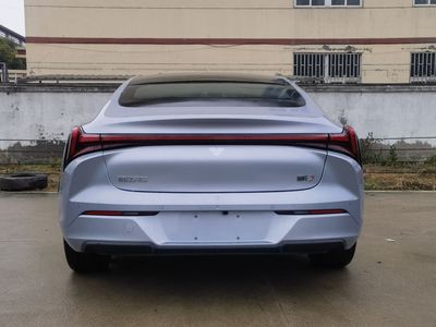 Nezha  THZ7000BEVS405 Pure electric sedan