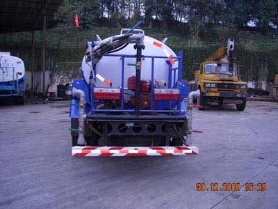 Jinyinhu  WFA5061GPSE watering lorry 