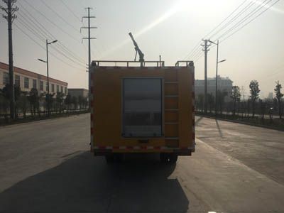 Runzhixing  SCS5110GXSEV Cleaning the sprinkler truck