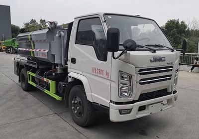 Cheng Liwei  CLW5070GQW6QD Cleaning the suction truck