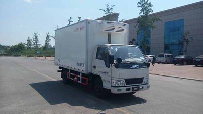 Matsukawa  SCL5047XLC2 Refrigerated truck